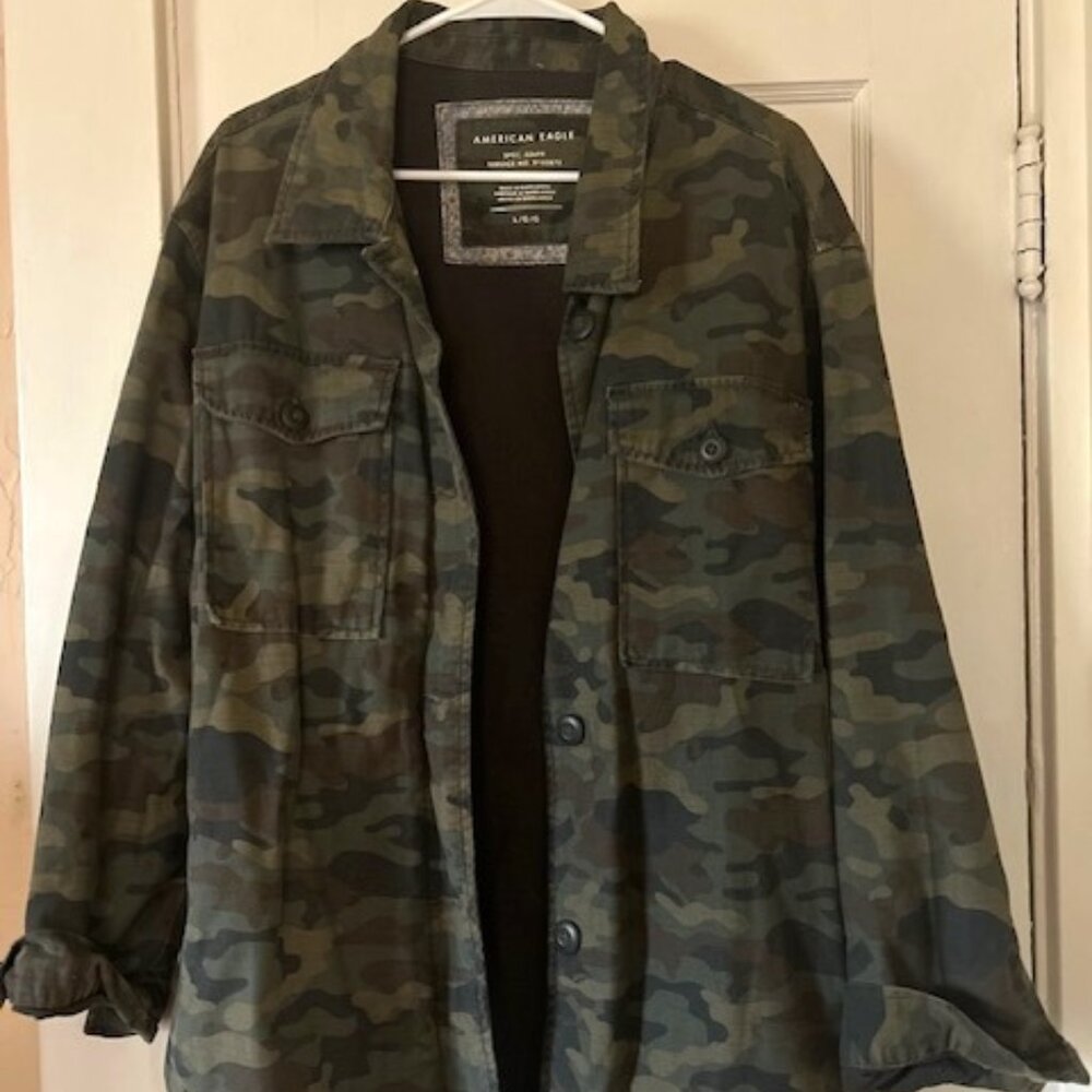 American Eagle Camo Jacket, size L